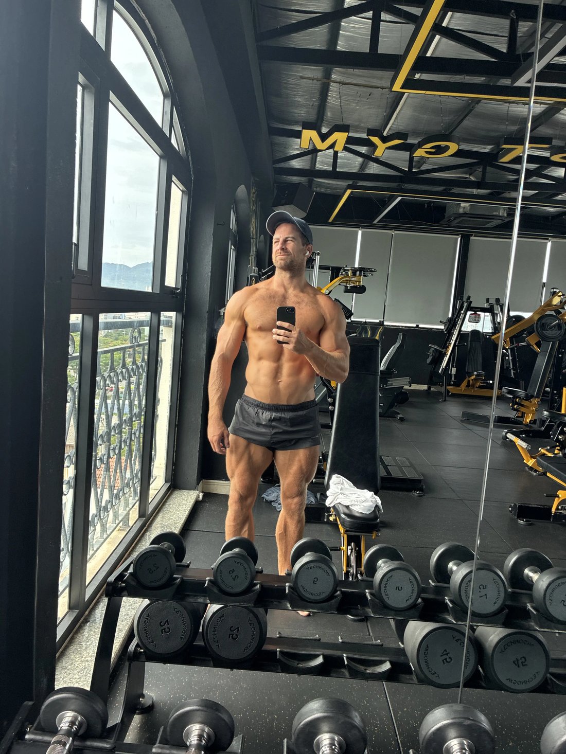 Lee in the gym